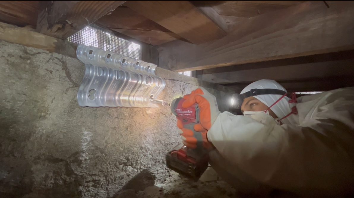 Fastening seismic hardware to the foundation